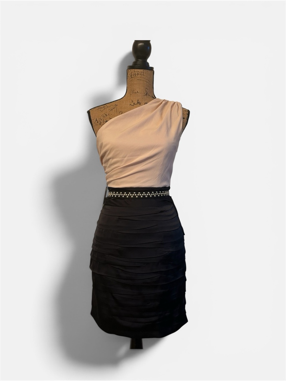 Express One-Shoulder Two-Tone Dress in cream and Black size 4